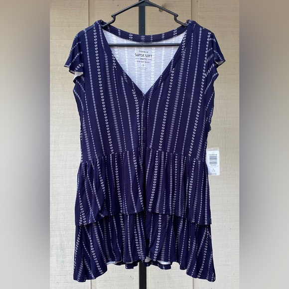 Torrid Tops - Size 1X Torrid Women’s Top Navy Blue Super Soft Knits